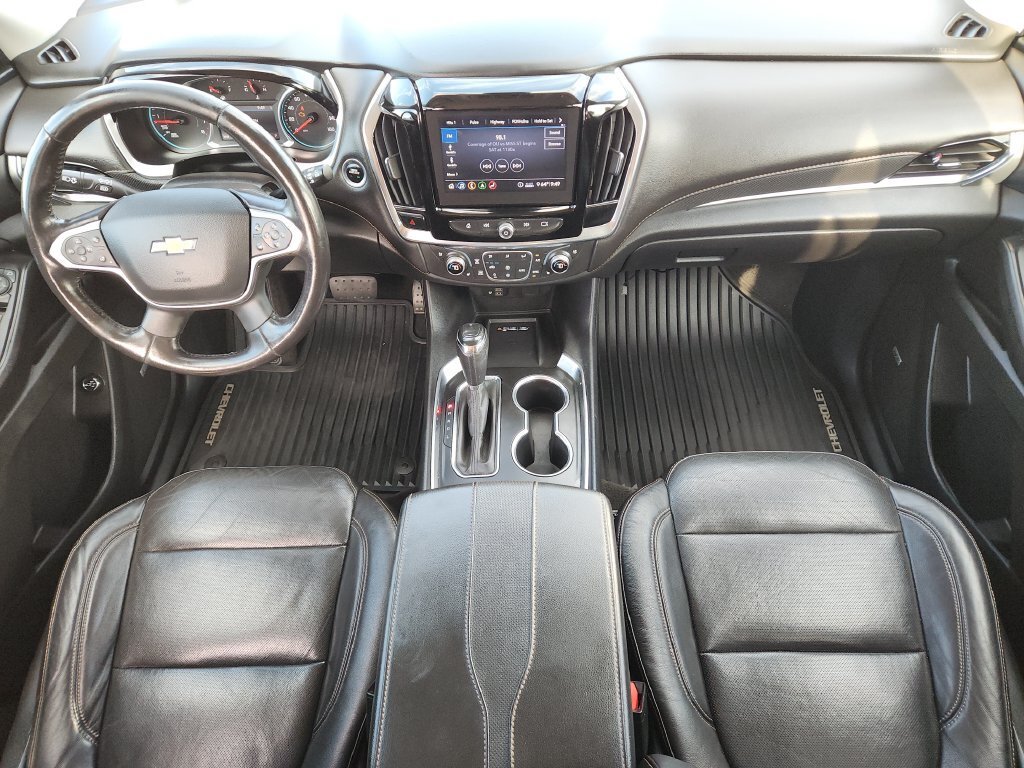 Used 2020 Chevrolet Traverse Premier w/ Redline Edition FWD image 18