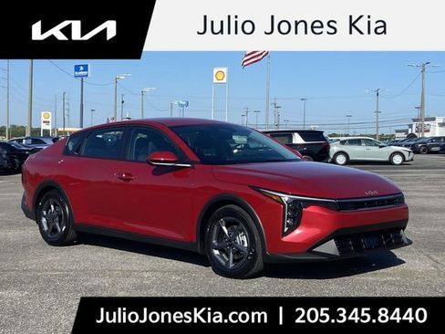 New 2026 Kia K4 FWD image 1