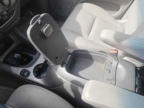 Used 2003 Toyota Sequoia Limited image 21