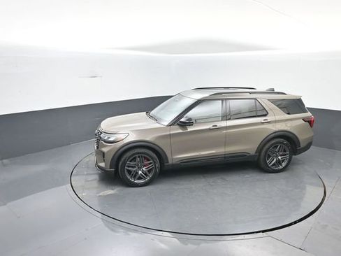 New 2026 Ford Explorer ST w/ Sun And Sound Package image 24