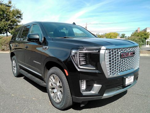 Certified 2023 GMC Yukon Denali image 3