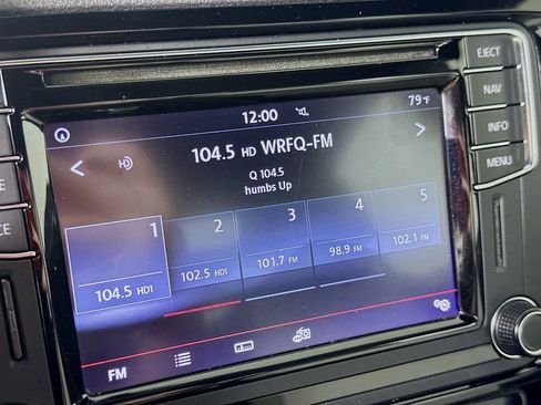 Used 2017 Volkswagen Jetta Sport FWD image 28