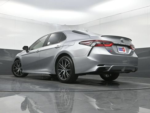 Used 2023 Toyota Camry SE FWD image 28