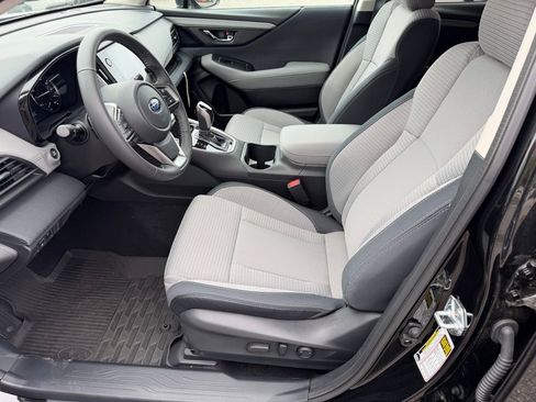 Used 2025 Subaru Outback Premium w/ Popular Package #1A image 24