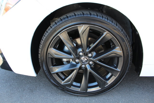 Certified 2024 Toyota Corolla SE w/ SE Package FWD image 9