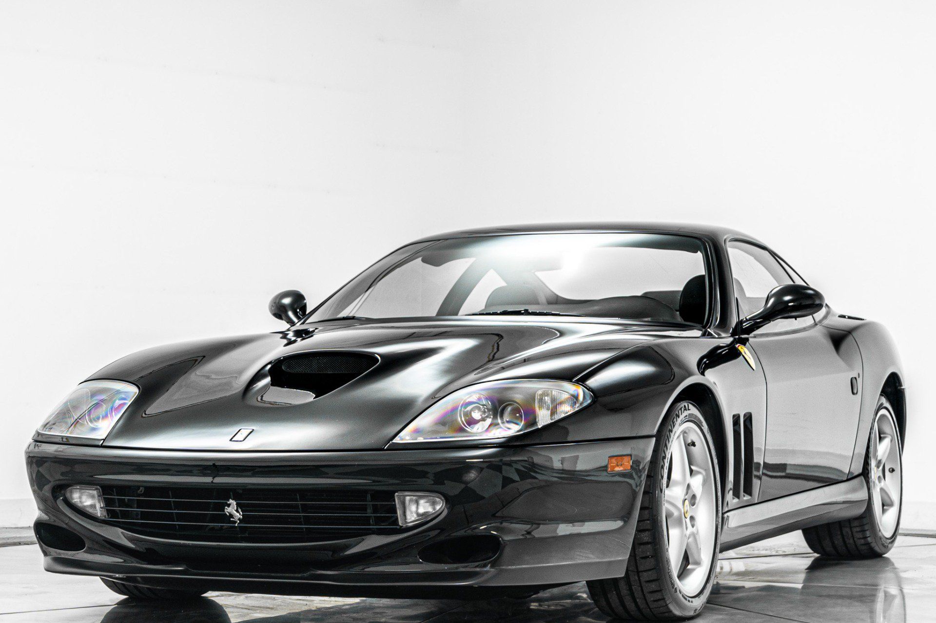 Used 1998 Ferrari 550 Maranello Coupe RWD image 5
