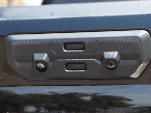 Used 2024 GMC Sierra 1500 SLT RWD image 45