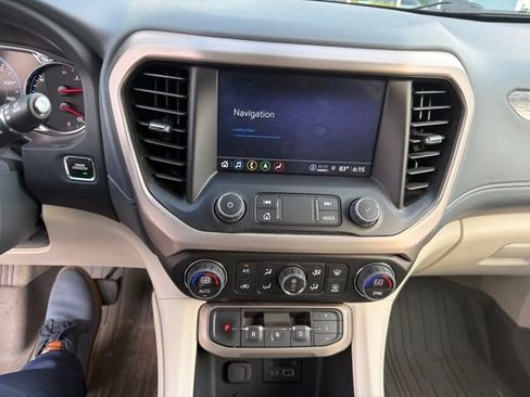 Used 2023 GMC Acadia Denali w/ Denali Technology Package AWD/4WD image 11
