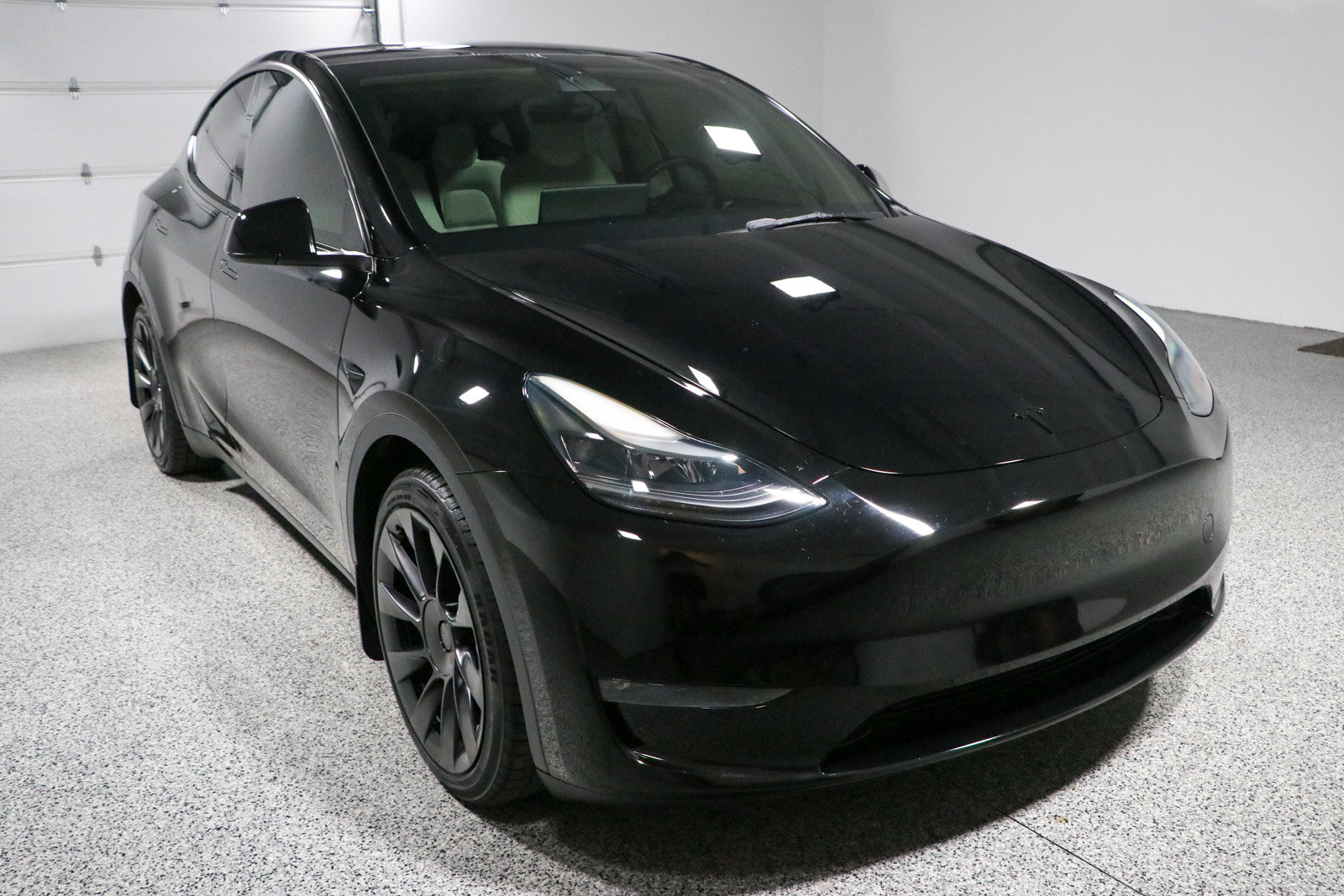 Used 2023 Tesla Model Y Long Range AWD/4WD image 5