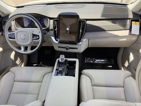 New 2026 Volvo XC90 T8 Ultra w/ Protection Package Premier AWD/4WD image 16