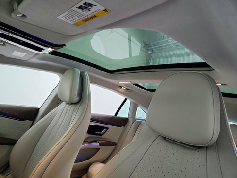 Certified 2023 Mercedes-Benz EQS 580 4MATIC Sedan image 13