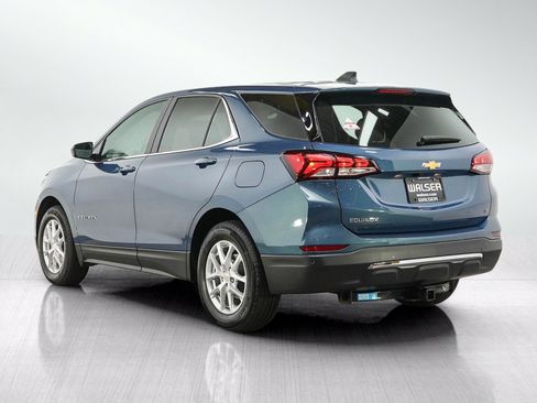 Used 2024 Chevrolet Equinox LT FWD image 3