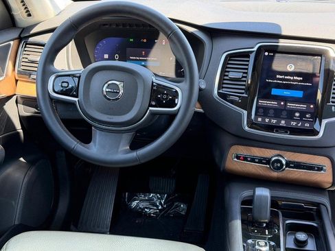 Certified 2025 Volvo XC90 B6 Plus w/ Protection Package Premier AWD/4WD image 7