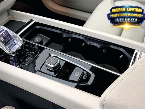 New 2026 Volvo XC60 B5 Ultra w/ Protection Package Premier AWD/4WD image 30