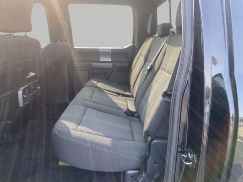 Used 2017 Ford F150 XLT w/ Equipment Group 302A Luxury AWD/4WD image 4