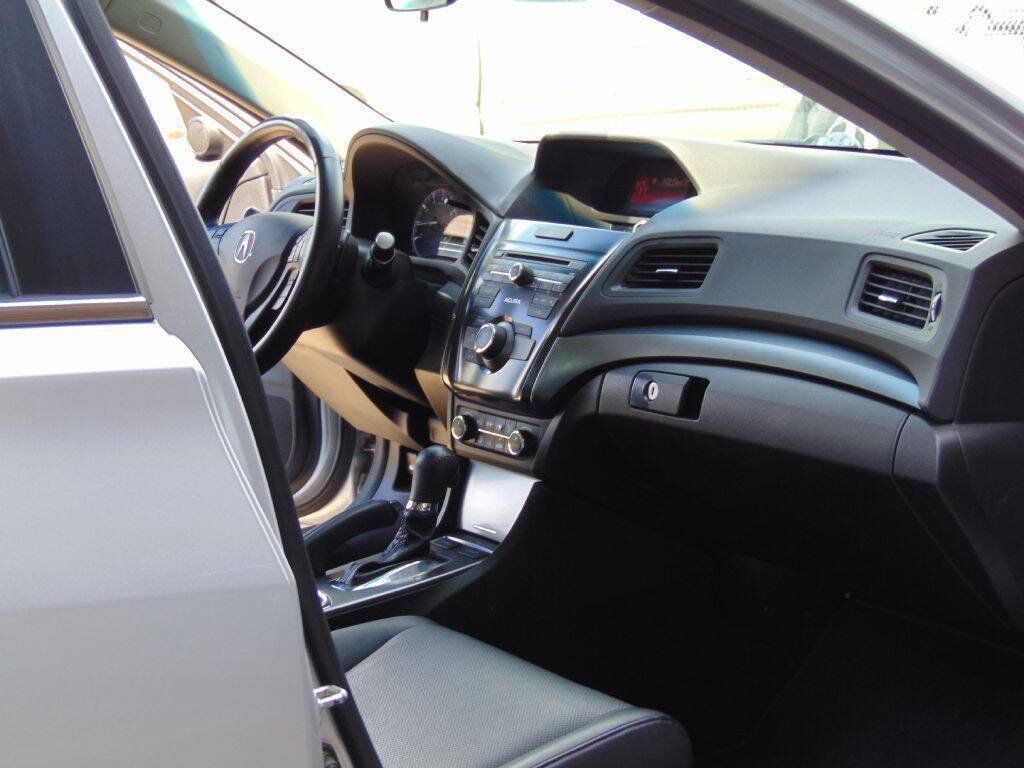 Used 2014 Acura ILX FWD image 27