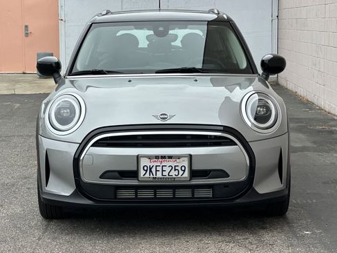 Used 2024 MINI Cooper 4-Door Hardtop image 10