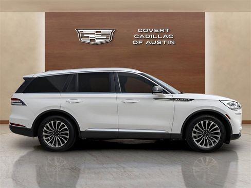 Used 2022 Lincoln Aviator Reserve w/ Equipment Group 201A image 5