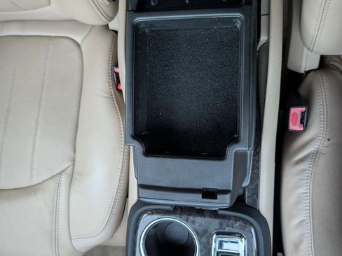 Used 2012 GMC Acadia Denali AWD/4WD image 21