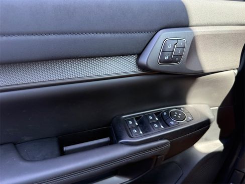 New 2025 Ford Ranger Raptor image 24