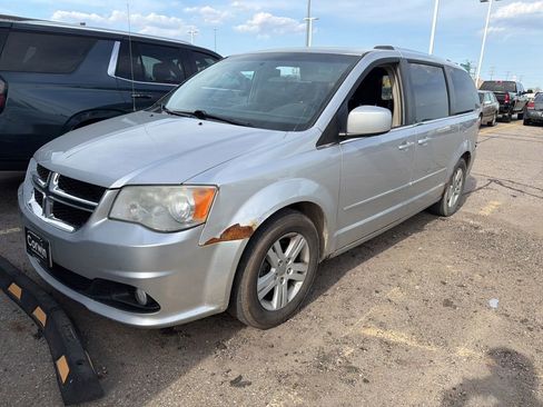 Used 2012 Dodge Grand Caravan Crew w/ Crew Value Pkg FWD image 13