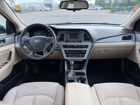 Used 2016 Hyundai Sonata SE FWD image 12