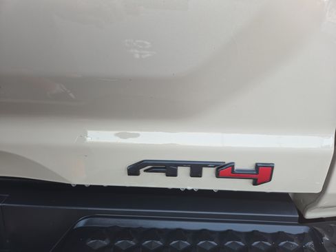 Used 2023 GMC Canyon AT4 w/ AT4 Premium Package AWD/4WD image 23