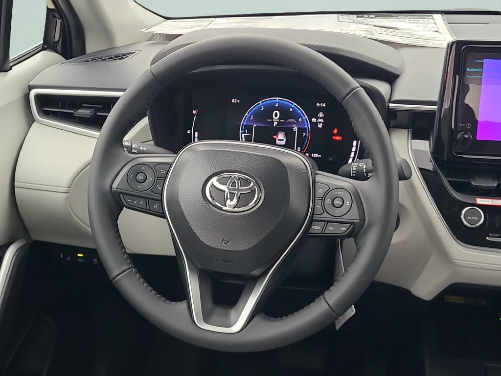 New 2026 Toyota Corolla Cross LE w/ Moonroof Package FWD image 15