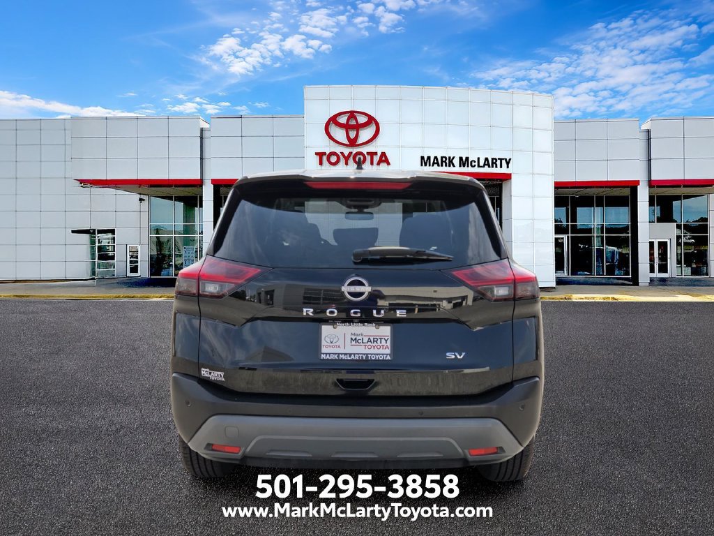 Used 2023 Nissan Rogue SV FWD image 4