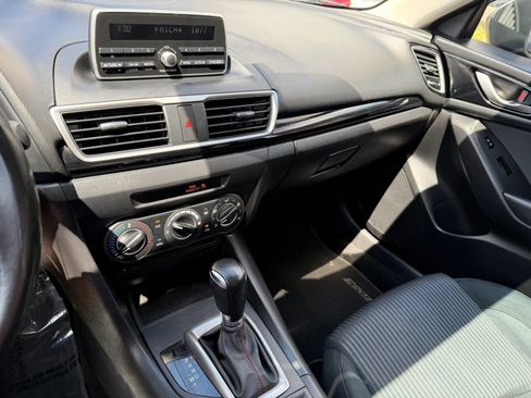 Used 2014 MAZDA MAZDA3 i Touring w/ Moonroof Package 1 FWD image 35