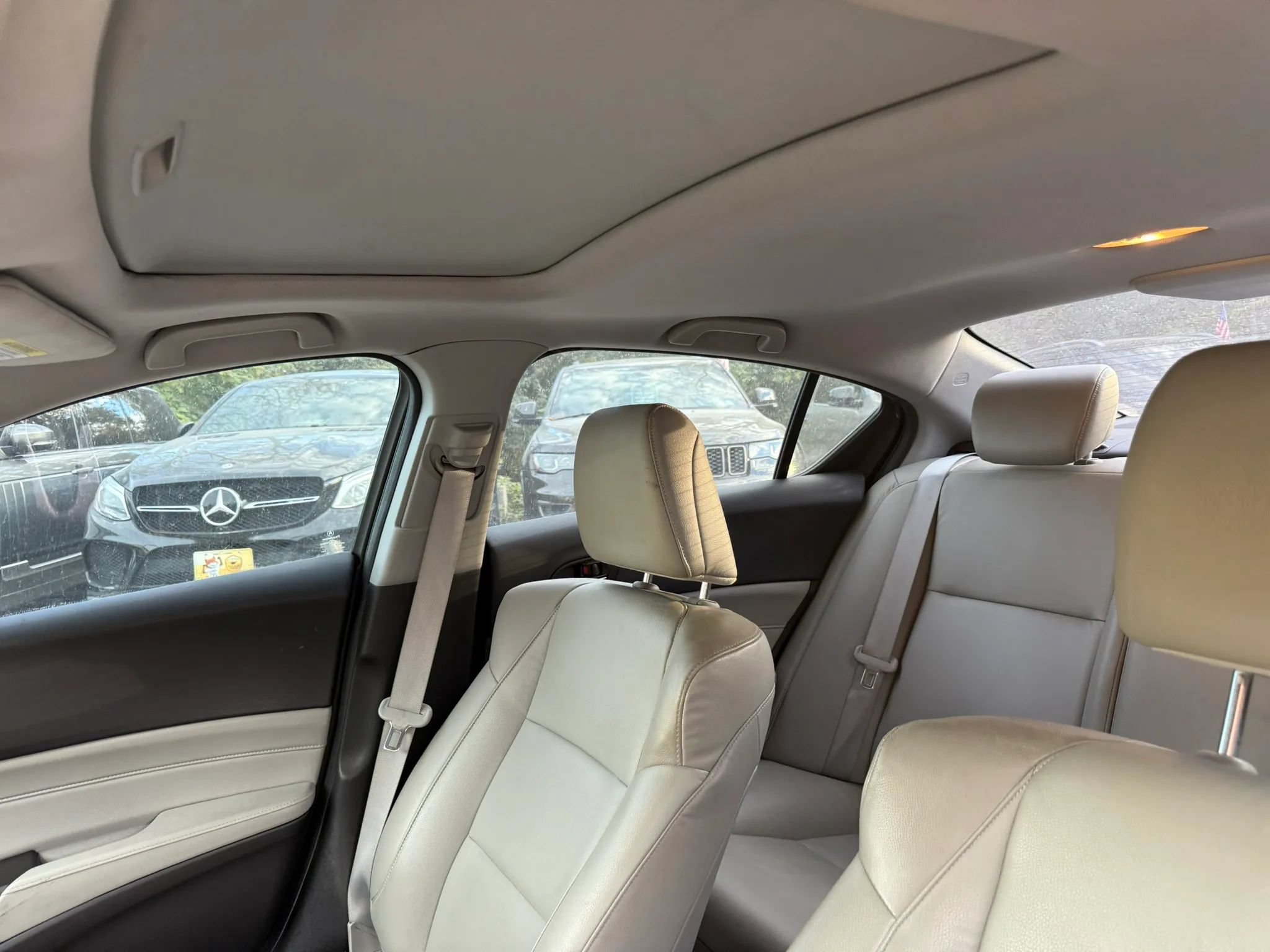 Used 2018 Acura ILX FWD image 4