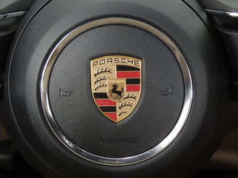 Certified 2026 Porsche Macan AWD/4WD image 21