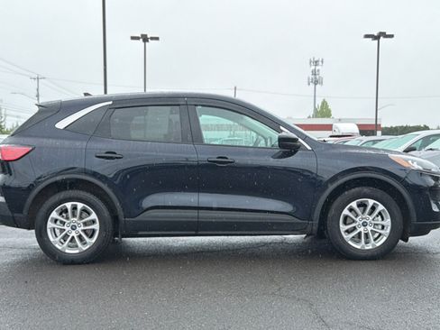 Used 2021 Ford Escape SE AWD/4WD image 3