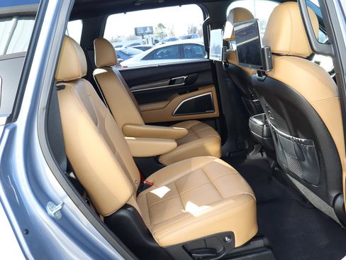 Used 2022 Kia Telluride SX w/ Towing Package image 31