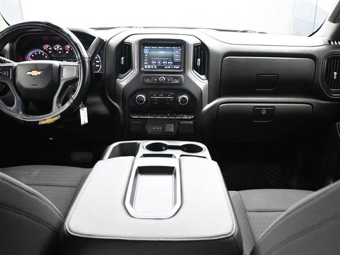 Used 2022 Chevrolet Silverado 1500 Custom image 12