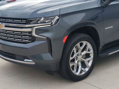 Used 2021 Chevrolet Tahoe Premier w/ Premium Package 2 RWD image 10