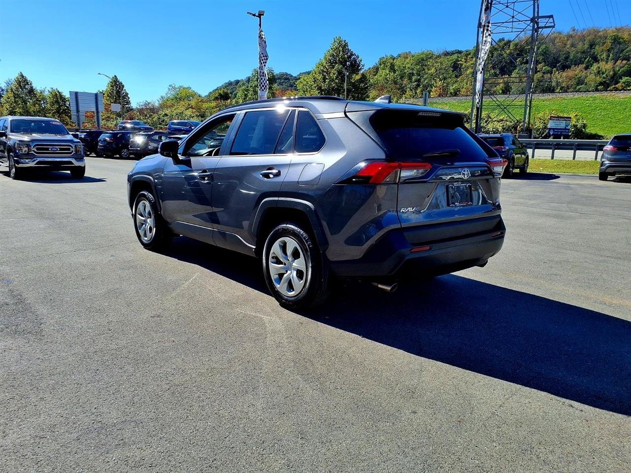 Used 2019 Toyota RAV4 LE w/ All Weather Liner Package AWD/4WD image 4