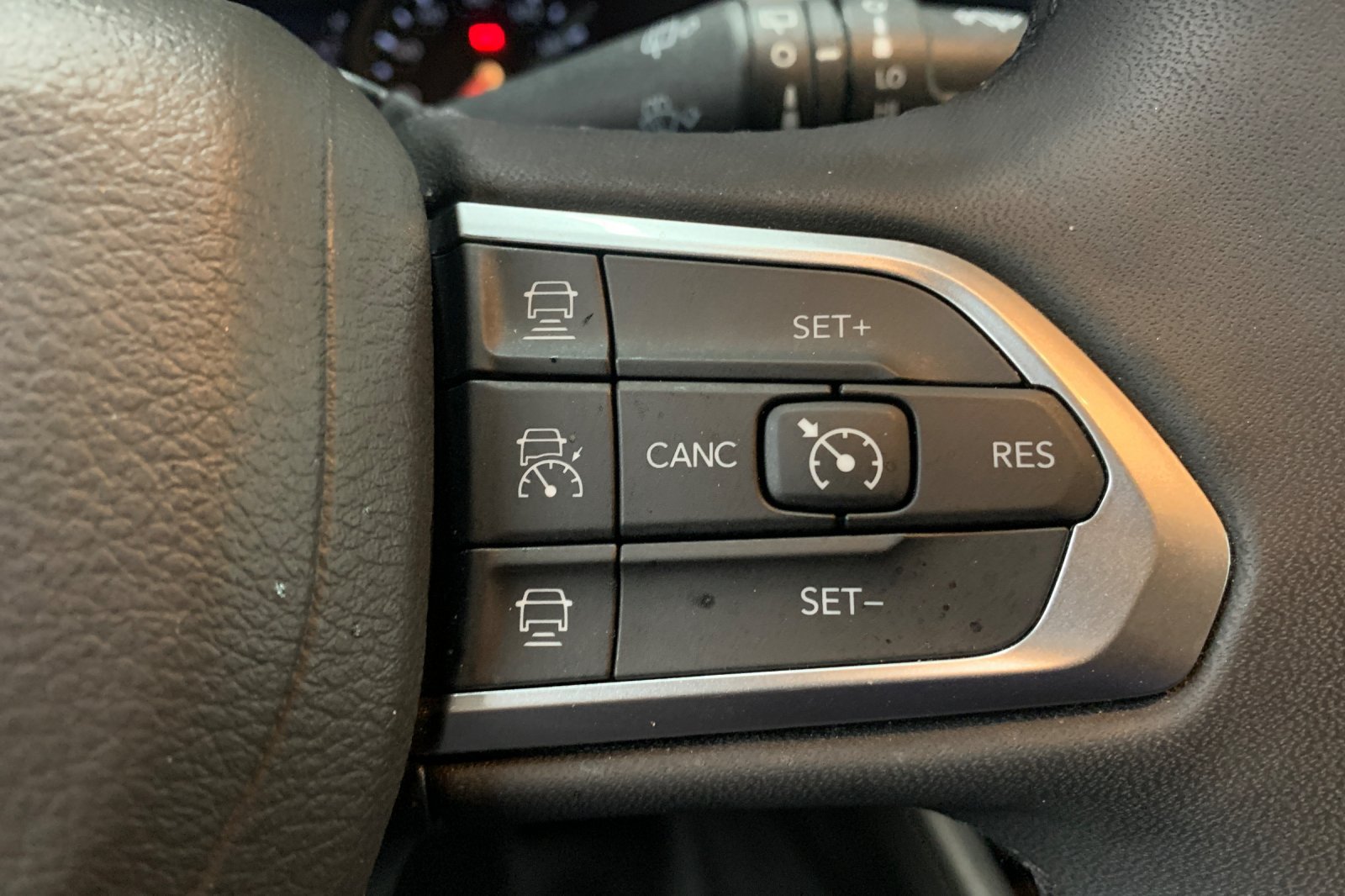 Used 2025 Jeep Compass Limited AWD/4WD image 27