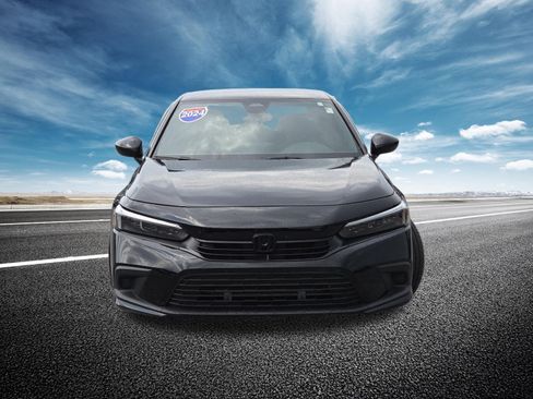 Used 2024 Honda Civic Sport image 11