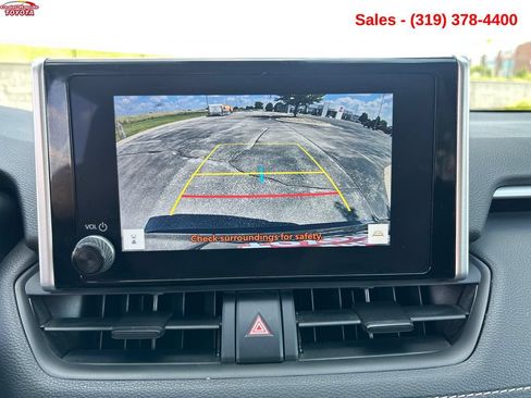 Used 2025 Toyota RAV4 XLE w/ Convenience Package AWD/4WD image 17