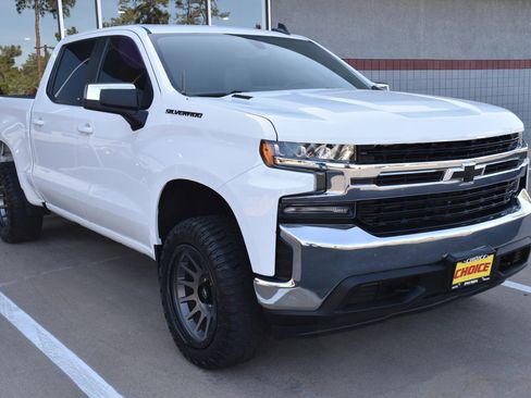Used 2022 Chevrolet Silverado 1500 LT w/ LPO, Dark Essentials Package AWD/4WD image 2