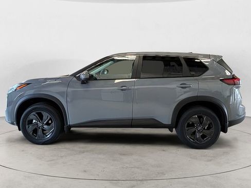 New 2026 Nissan Rogue SV AWD/4WD image 2