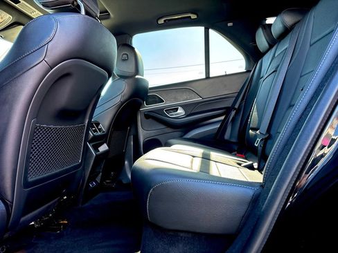 Used 2025 Mercedes-Benz GLE 450 4MATIC image 9