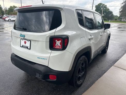 Used 2016 Jeep Renegade Sport w/ Power & Air Group FWD image 5