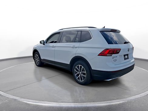 Used 2019 Volkswagen Tiguan SE w/ Panoramic Sunroof Package AWD/4WD image 6