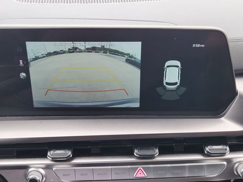Used 2024 Kia Telluride LX FWD image 18