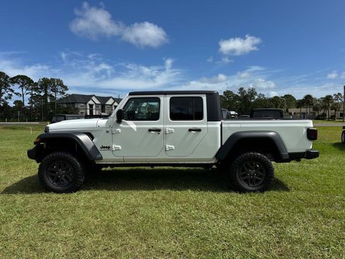 Used 2020 Jeep Gladiator Sport w/ Quick Order Package 24S image 6