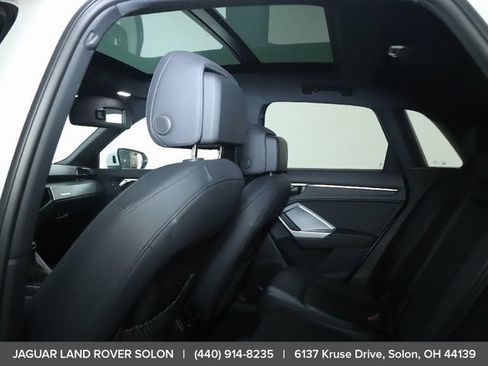 Used 2025 Audi Q3 2.0T Premium AWD/4WD image 19