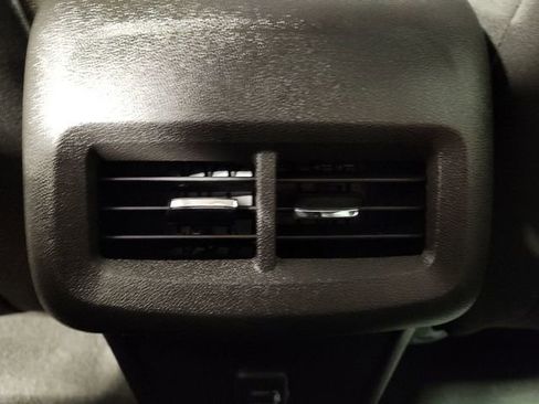 Used 2024 Chevrolet Equinox LS FWD image 20