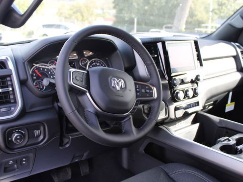 New 2026 RAM 1500 4x4 Crew Cab image 29